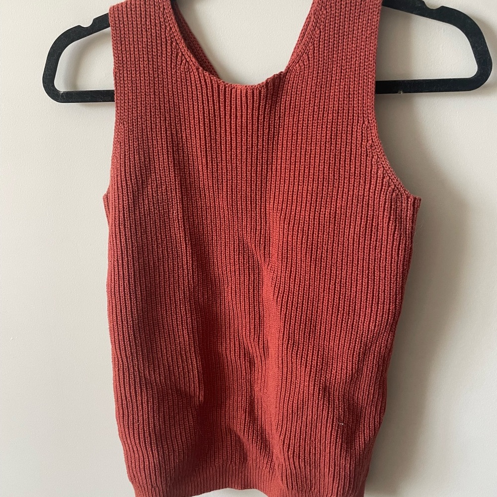Rust Sleeveless Knit Top